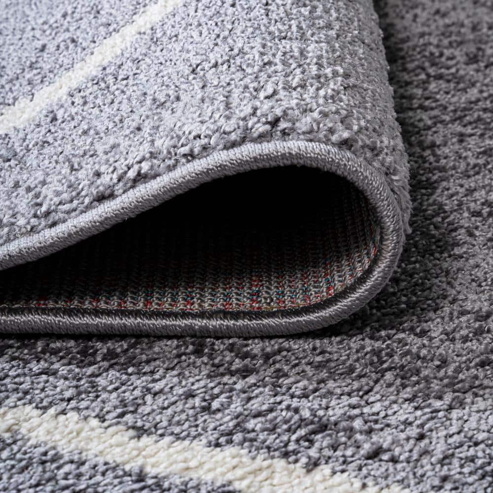 5'x8' Cole Minimalist Diamond Trellis Area Rug, Gray/White - JONATHAN Y