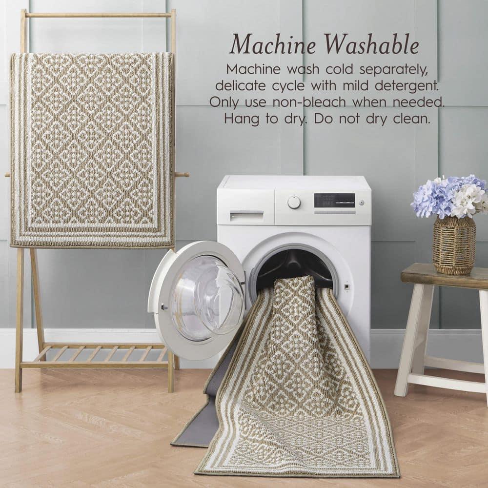 Isla Machine Woven Synthetic Geometric Area Rug In Beige/White