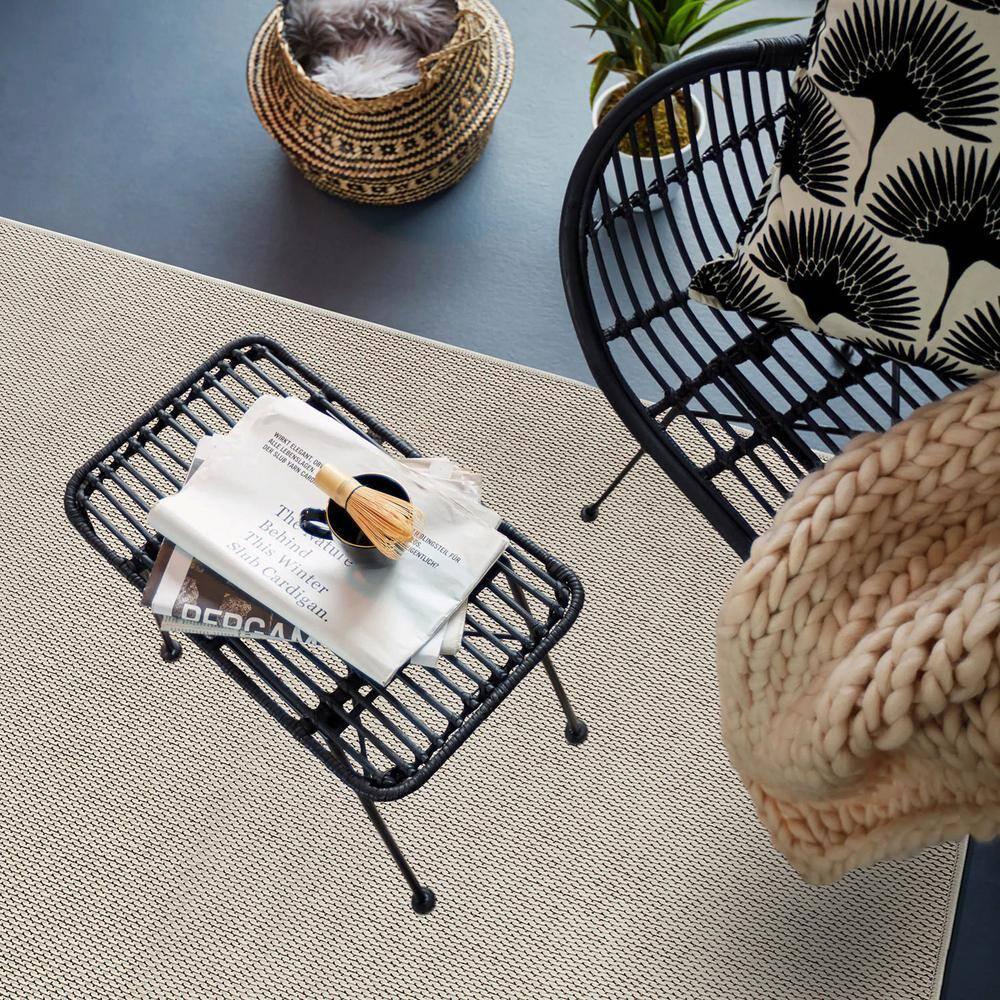 World Rug Gallery Solid Contemporary Indoor/Outdoor Area Rug - Ivory 5' x 7'