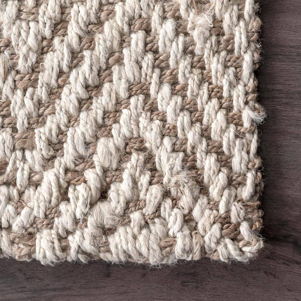 nuLOOM Vania Indoor Rug