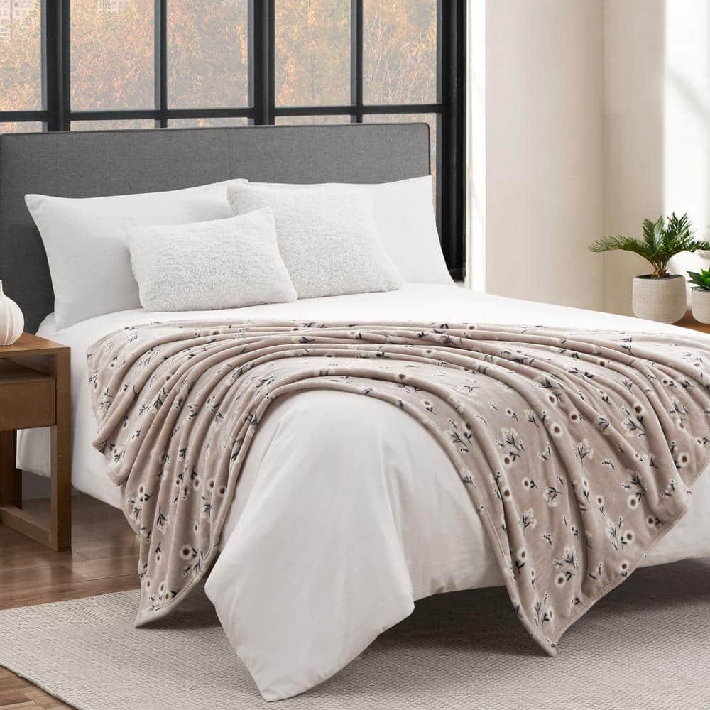 Lucky Brand Lucky Brand Daisy Blankets