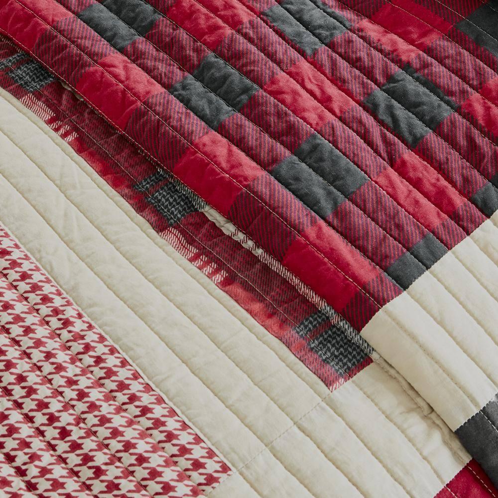 Woolrich Reversible Quilt Cabin Lifestyle Design - All Season, Breathable Coverlet Bedspread Bedding Set, Matching Shams, Oversized King/Cal King, Huntington Plaid Red, 3 Piece