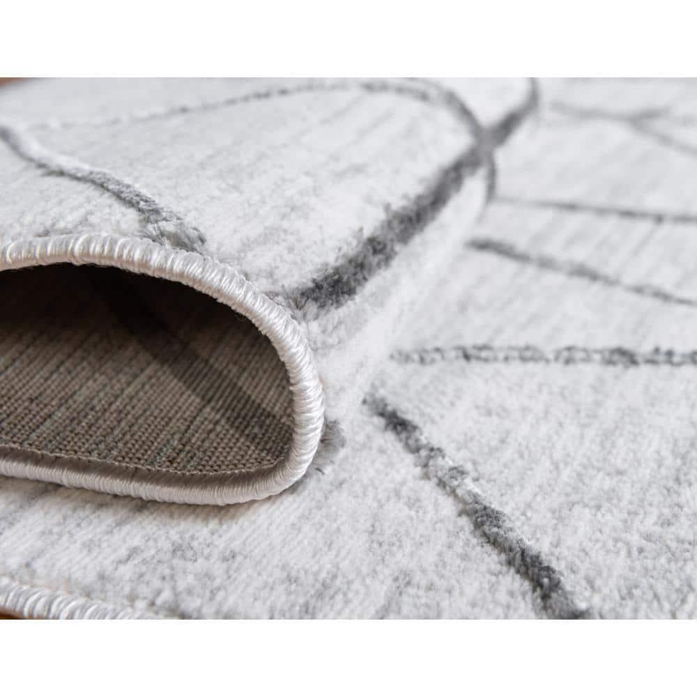 Matrix Trellis Geometric White 7 ft. x 10 ft. Area Rug