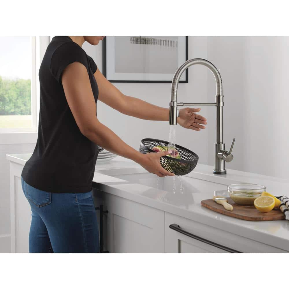 Trinsic Pro Pull Down Touch Single Handle Kitchen Faucet with Accessories