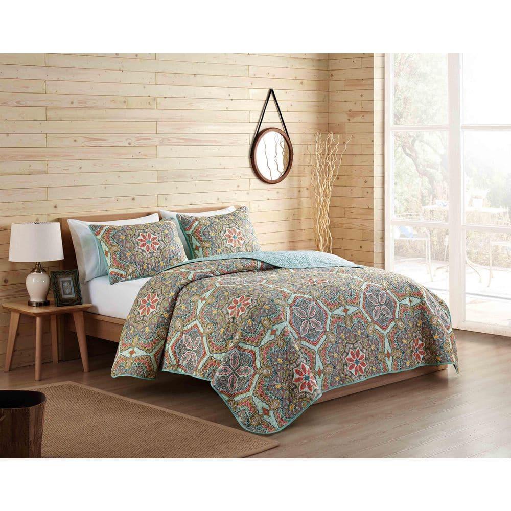 VCNY Yara 3-Piece Reversible Medallion Quilt Set