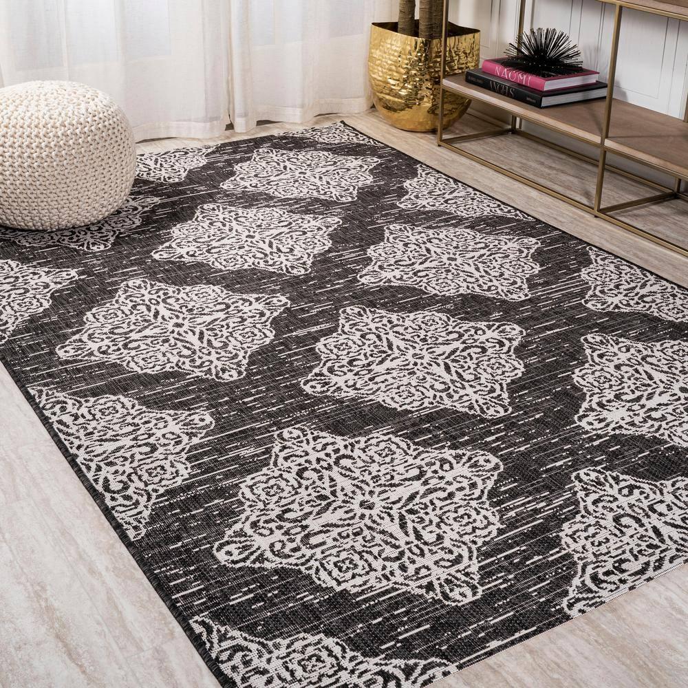 JONATHAN Y SMB121B-5 Tuscany Ornate Medallions Black/Ivory 5 ft. x 8 ft. Indoor/Outdoor Area Rug, Casual, Pet Friendly, Stain Resistant, Easy to Clean, for Patio, Living Room; Kitchen, Bedroom