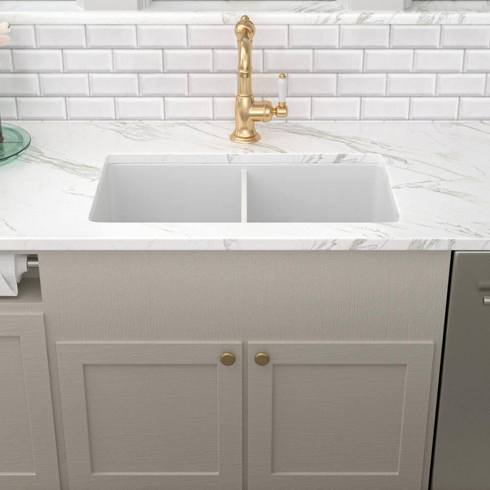 Sarlai 32'' L x 19" W White Ceramic 50/50 Double Basin Drop-In/Undermount Kitchen Sink with Sink Grids S-CSU3219-55