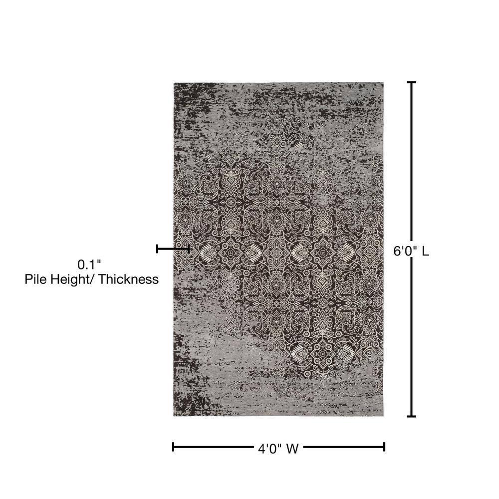 Classic Vintage CLV224 Loomed Indoor Area Rug - Silver/Brown - 4'x6' - Safavieh