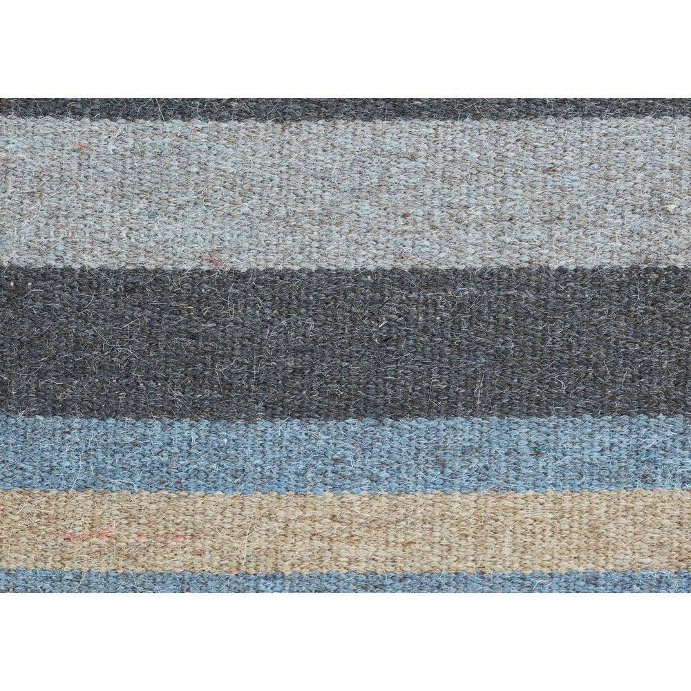 Chesapeake Lori Collection Denim Hand Woven Area Rug ( 5'x7')