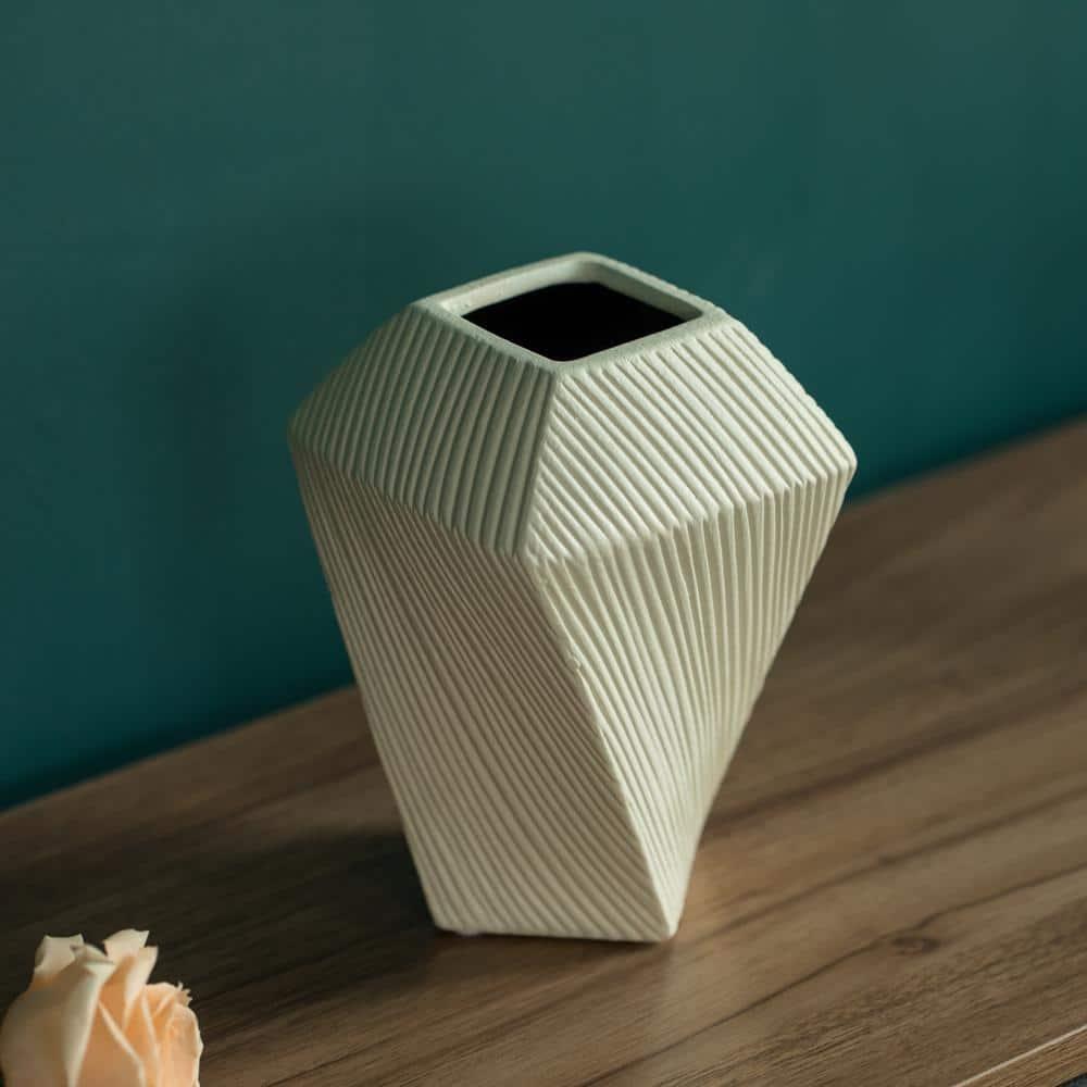 Uniquewise 7" H Decorative Ceramic Square Twisted Centerpiece Table Vase Beige, Small