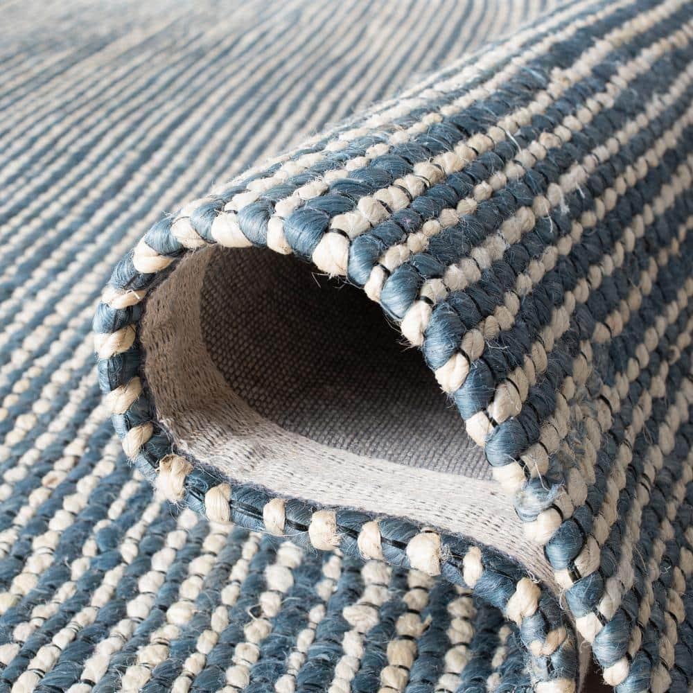 Marbella MRB303 Hand Loomed Indoor Area Rug - Blue/Ivory - 5'x8' - Safavieh