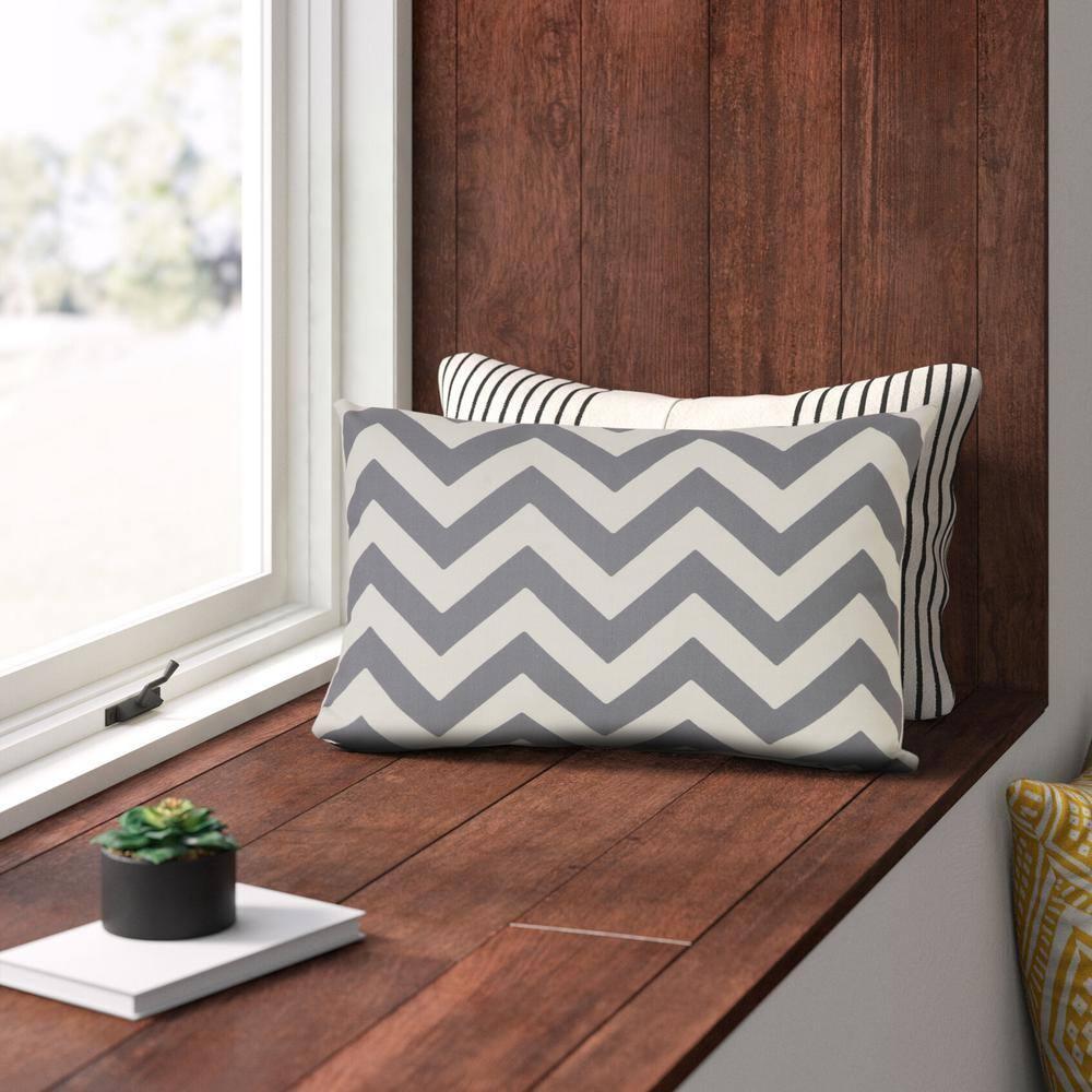 Chevron Indoor/Outdoor Throw Pillow