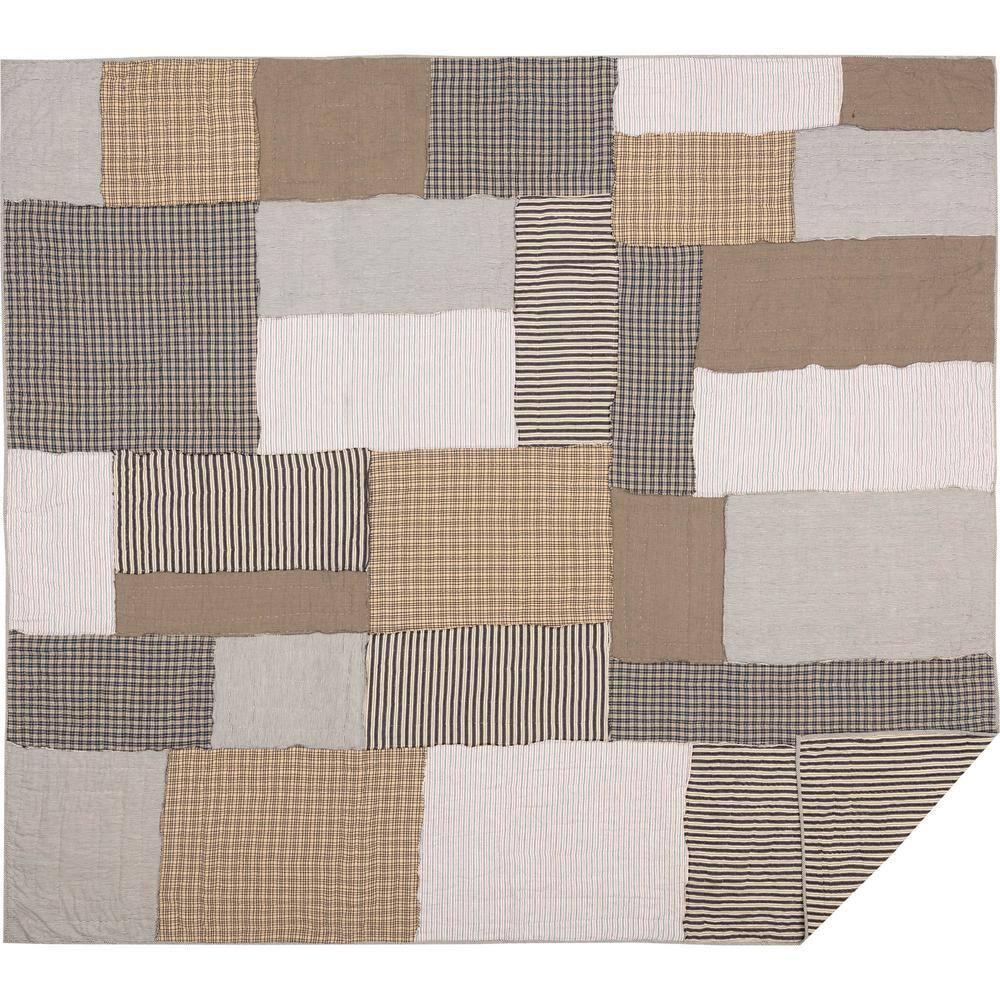 Ashmont Farmhouse / Country Cotton Patchwork Quilt