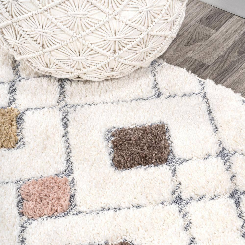 3' x 5' Astrid Retro Trellis High-Low Area Rug, Multi/Cream - JONATHAN Y