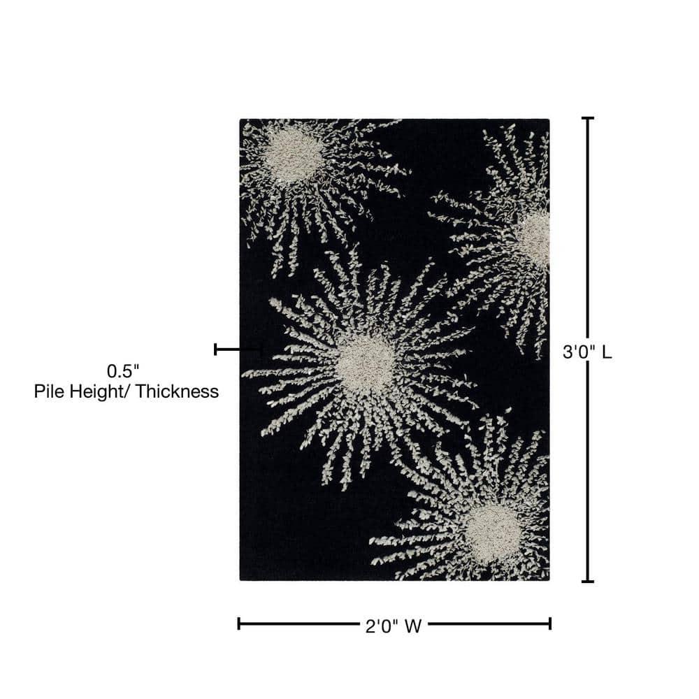 Soho SOH712 Hand Tufted Indoor Accent Rug - Black/White - 2'x3' - Safavieh.