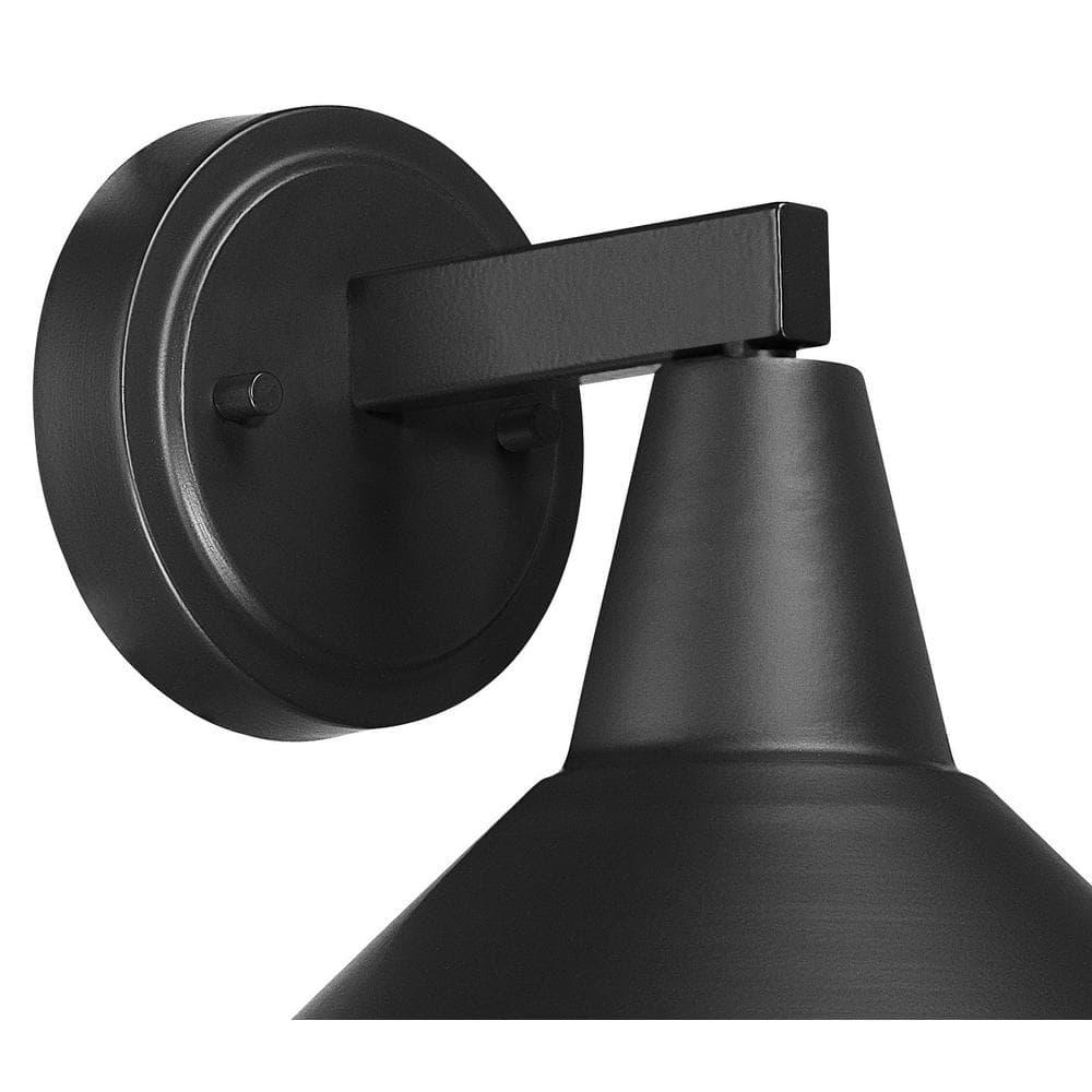 Bay Crest Aluminum Wall Light