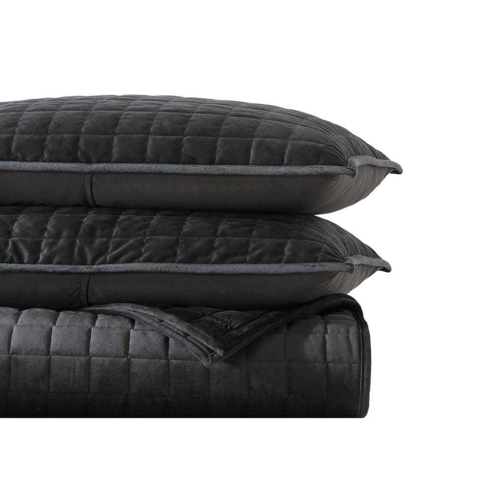 Vera Wang- King Quilt Set, Super Soft Bedding Set with Matching Shams, Modern Room Essentials (Diamond Black, King)