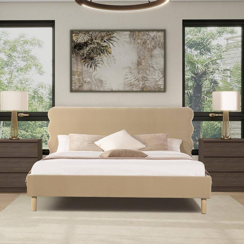 Henley Upholstered Scalloped Bed