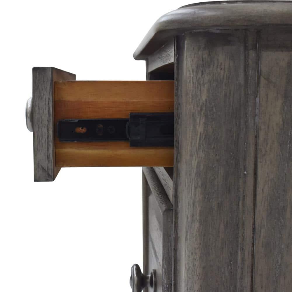 Highland Park Driftwood Gray Wood 3-drawer Nightstand