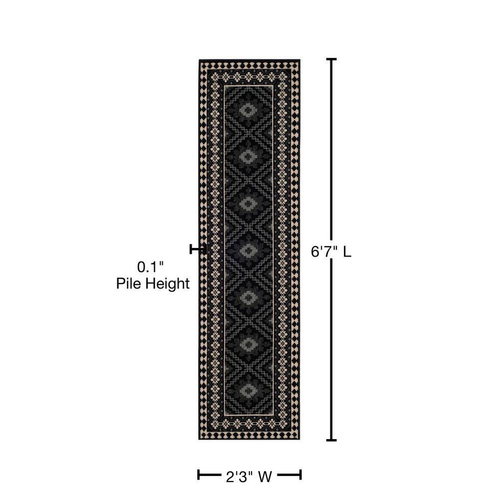 Veranda VER099 Power Loomed Indoor/Outdoor Runner Rug - Black/Creme - 2'3"x6'7" - Safavieh.