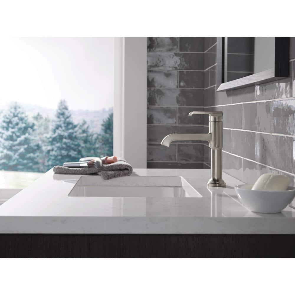 Tetra Single Hole Bathroom Faucet, Single Handle Bathroom Sink Faucet with Drain Assembly