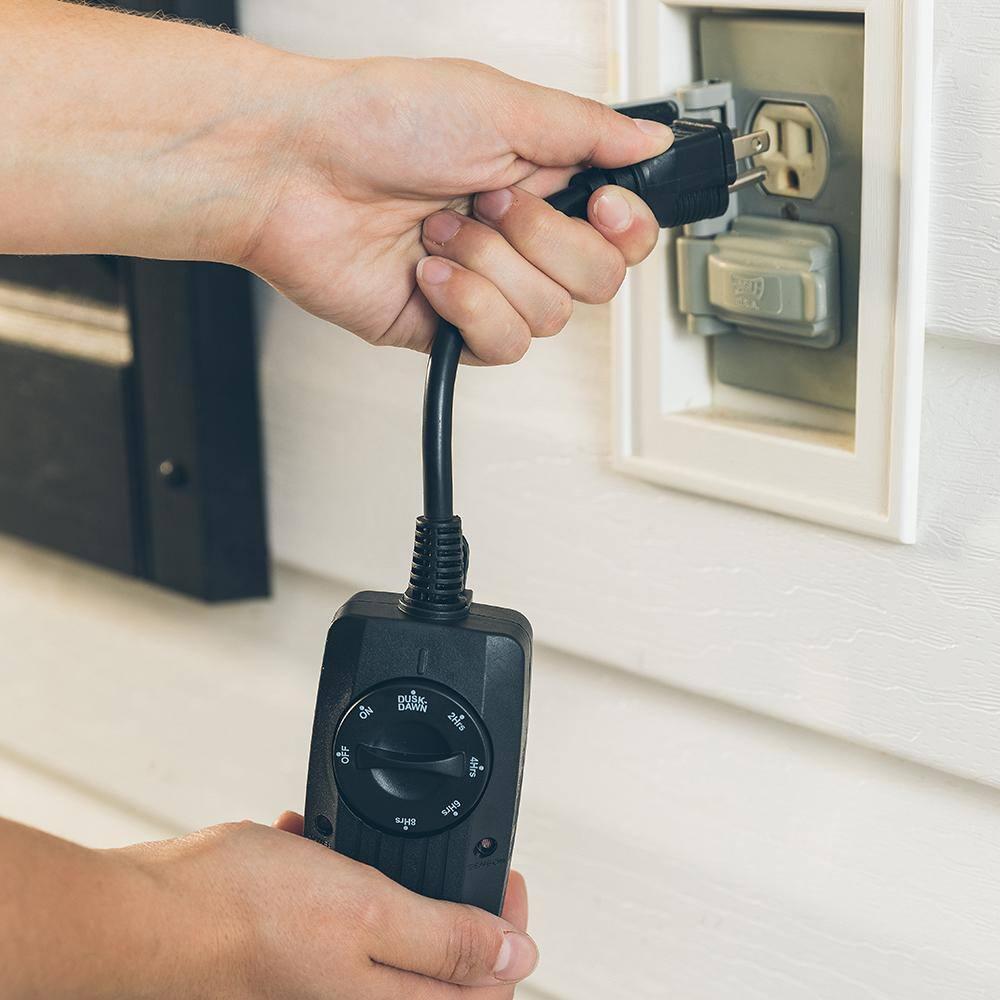 Woods 2001WD Outdoor 24 Hour Dusk until Dawn Outlet w/Photocell Light Sensor