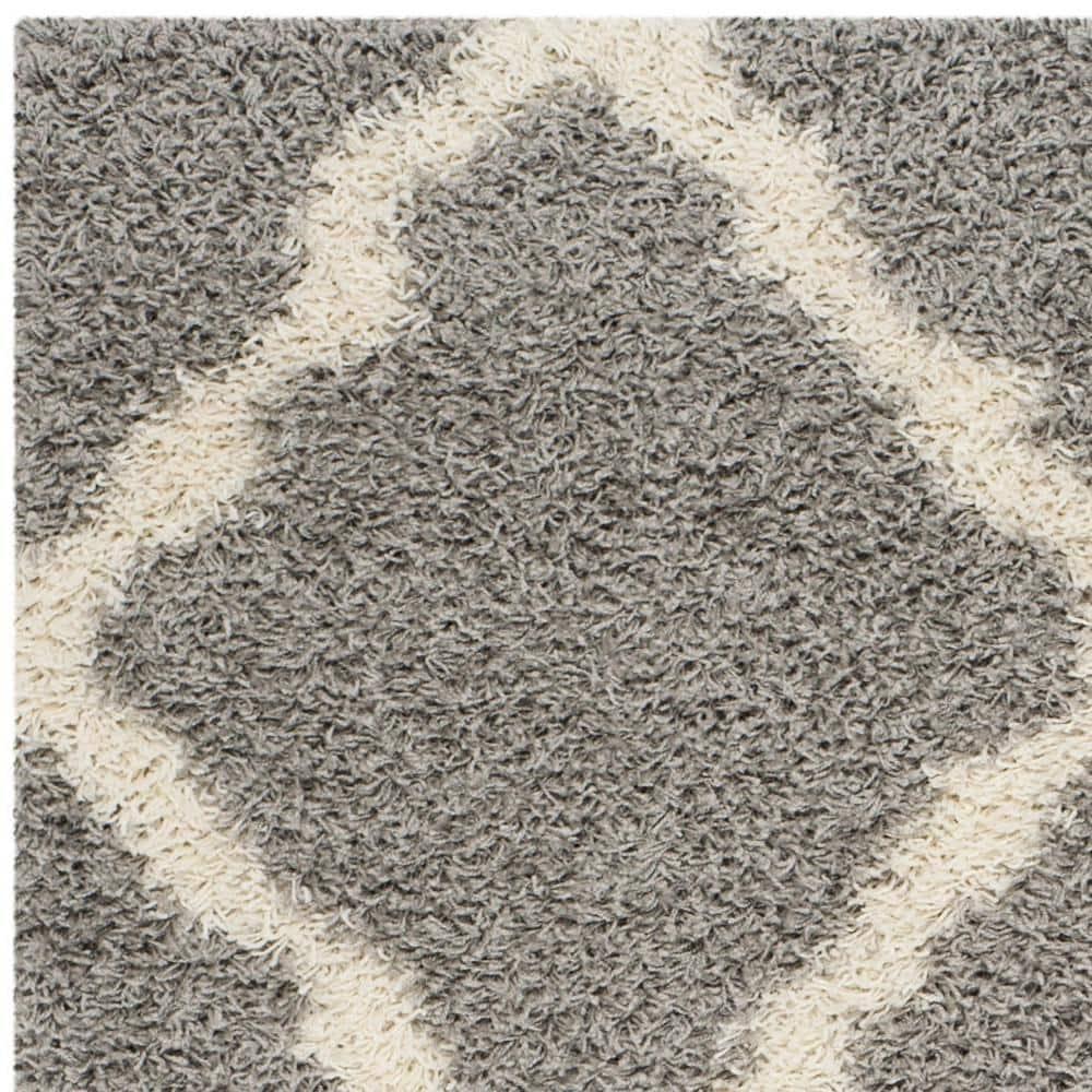 Dallas Shag SGD257 Power Loomed Indoor Area Rug - Grey/Ivory - 5'1"x7'6" - Safavieh.