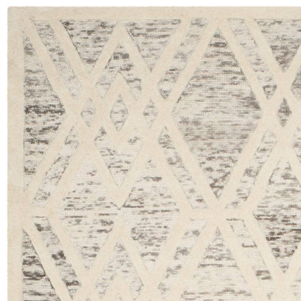 Cambridge CAM729 Hand Tufted Area Rug  - Safavieh