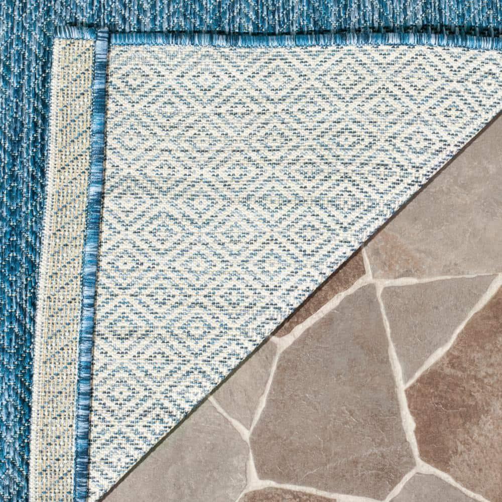 Courtyard CY8520 Power Loomed Indoor and Outdoor Area Rug - Navy/Navy - 4' Round - Safavieh