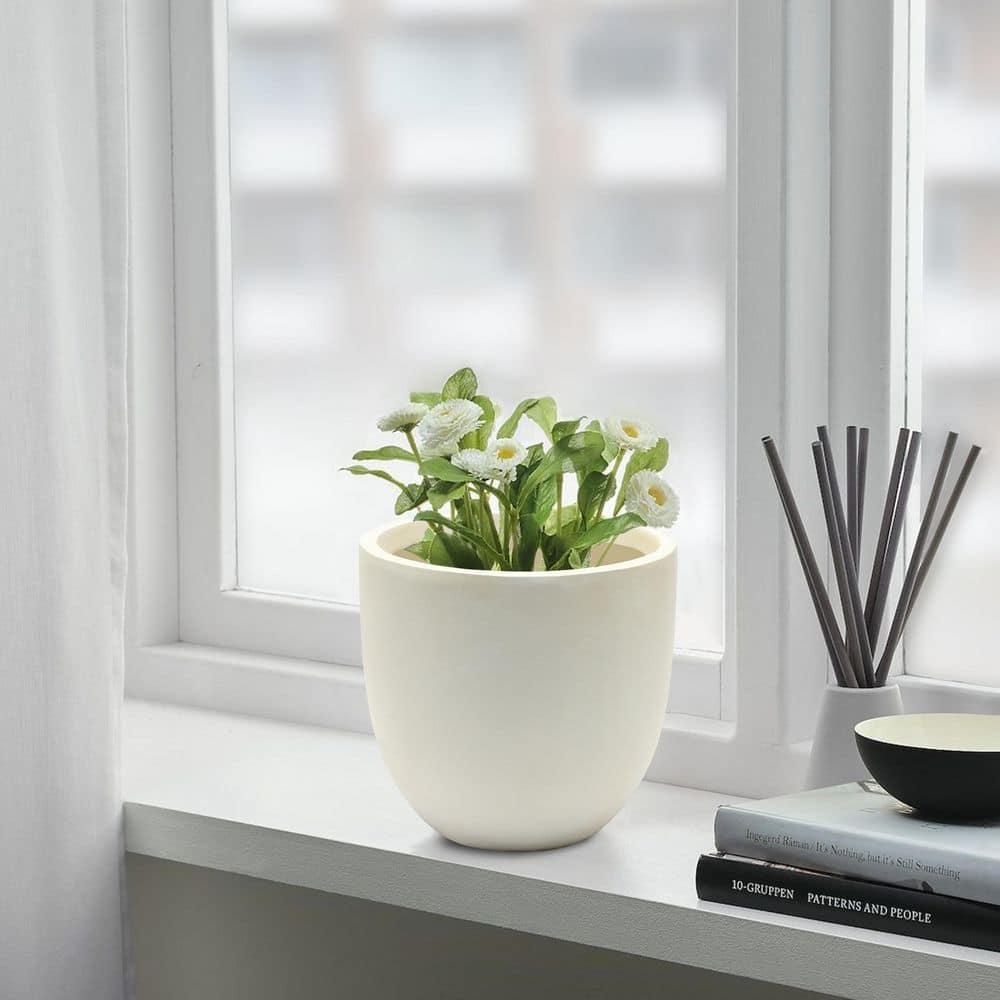 LuxenHome Round Tapered 9.2" H House Planter, Indoor/Outdoor White