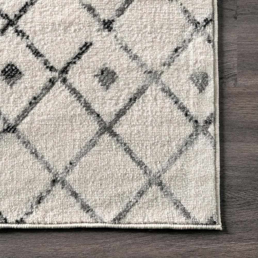 Nuloom 4x6 Zola Geometric Moroccan Indoor Area Rug, Grey, Faded Bohemian Design, Stain Resistant, BedroomLiving Room, Kitchen,