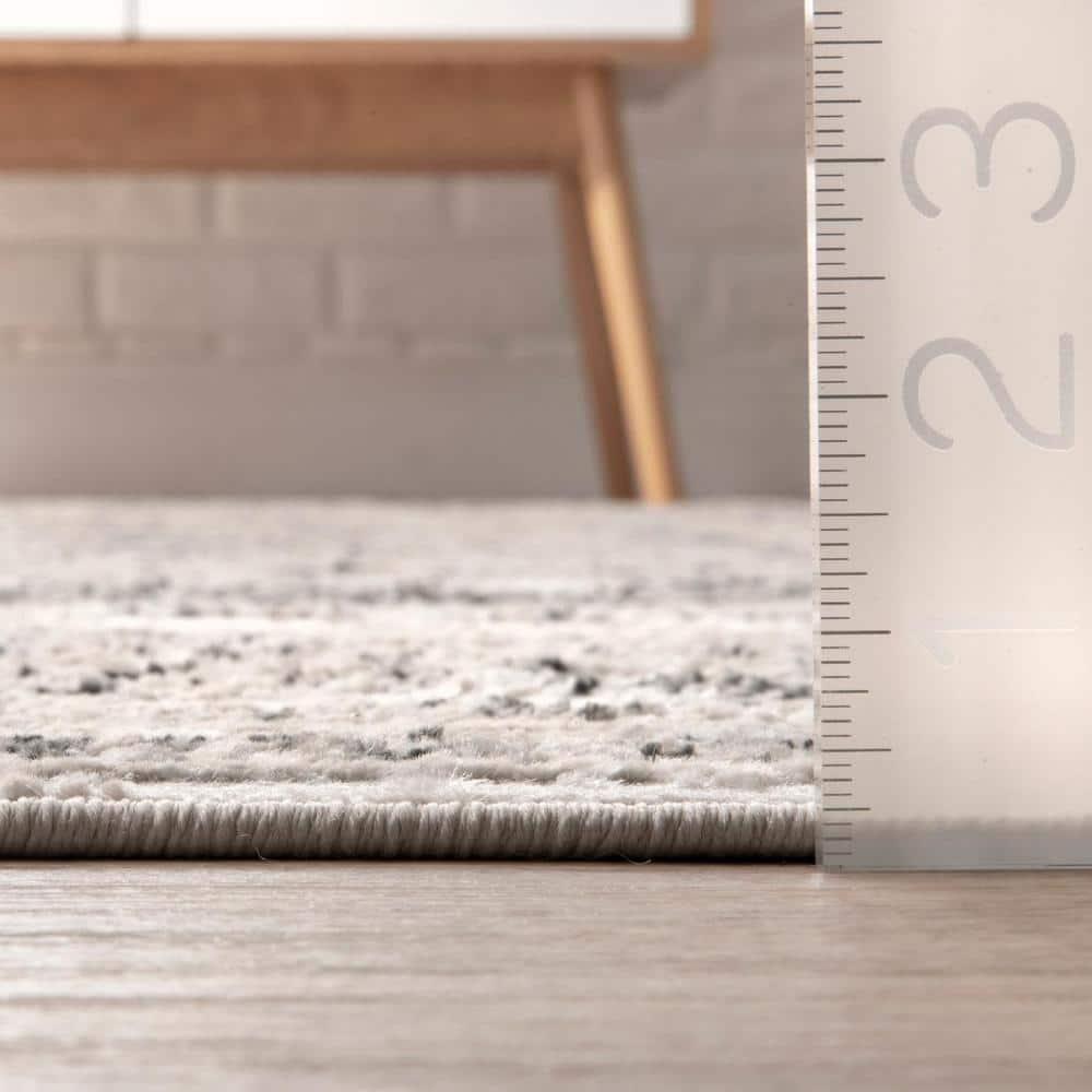 Nuloom Madisson Medallion 8 Round Indoor Area Rug for Living Room Bedroom Dining Room Kitchen, Grey/Ivory