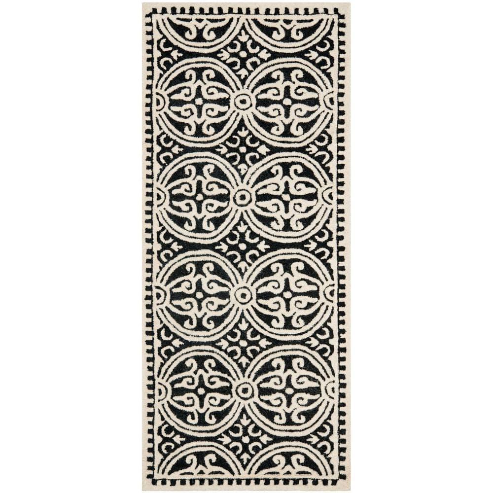 SAFAVIEH Cambridge Leslie Geometric Wool Runner Rug, Black/Ivory, 2'6" x 6'