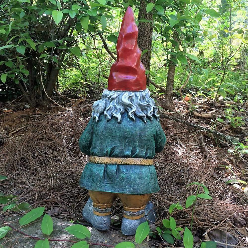 Old World Gnomes Zelda the Female Gnome Garden Statue