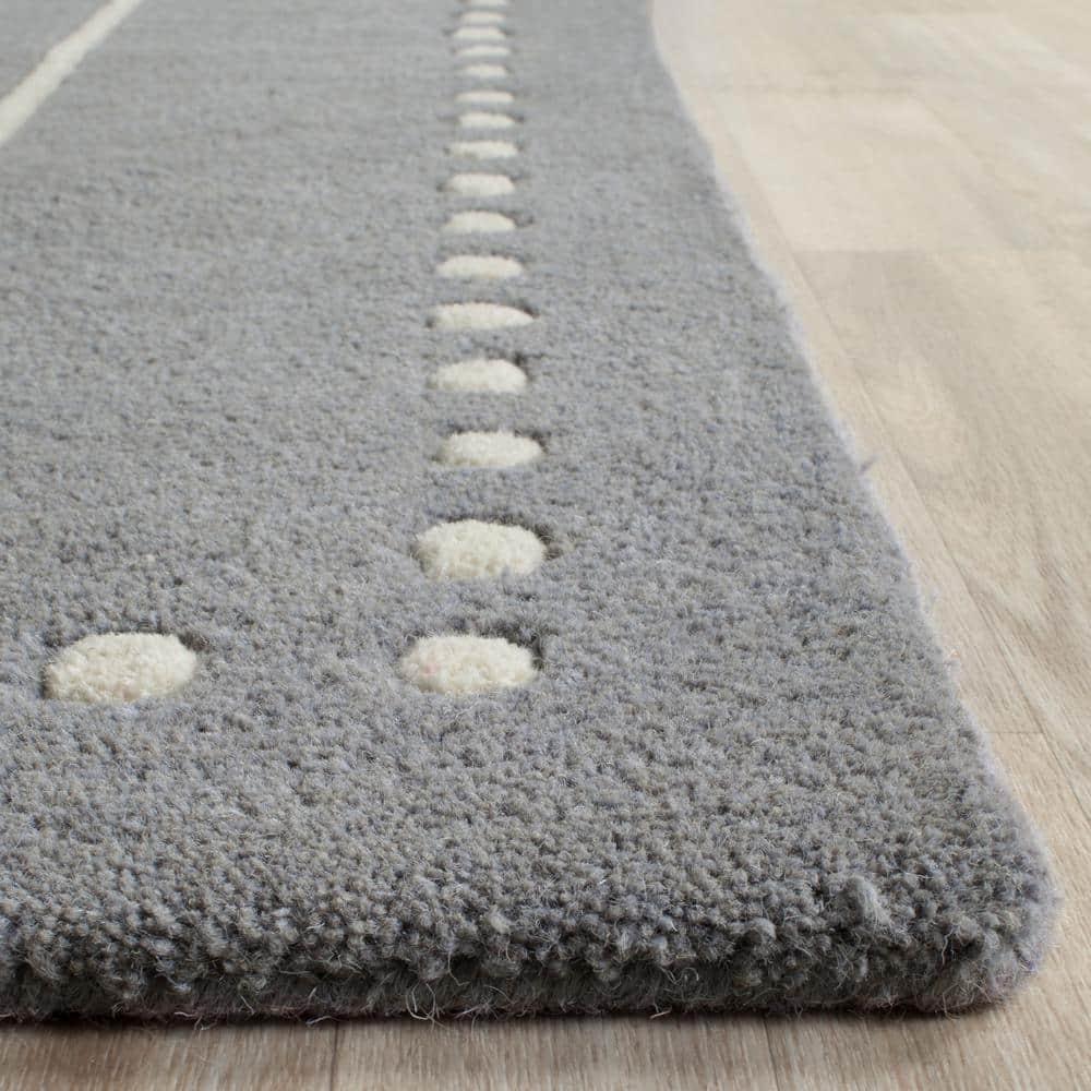 Bella BEL151 Hand Tufted Area Rug - Silver/Ivory - 8'x10' - Safavieh.