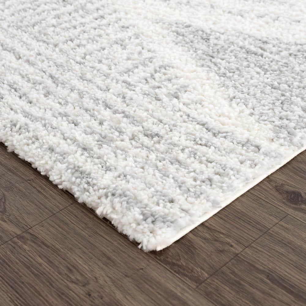 Union Rustic Hrinda Indoor Rug