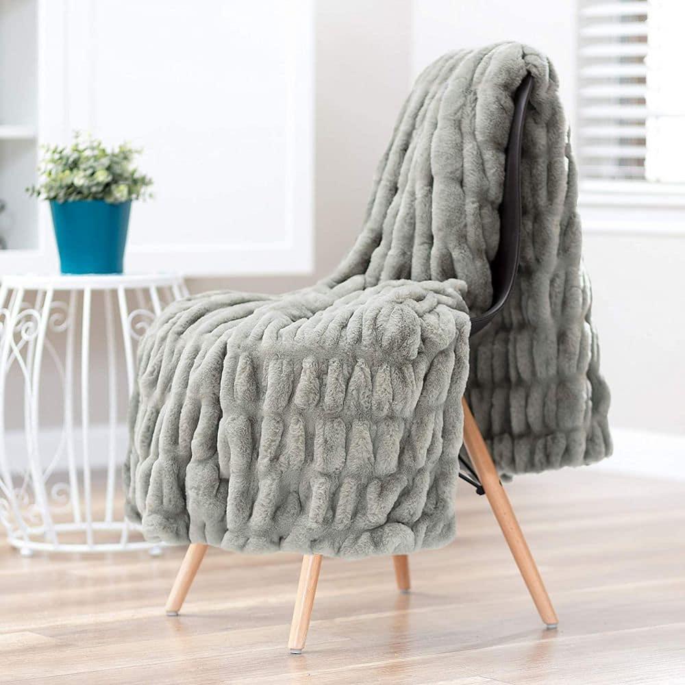 Chanasya Faux Fur Throw