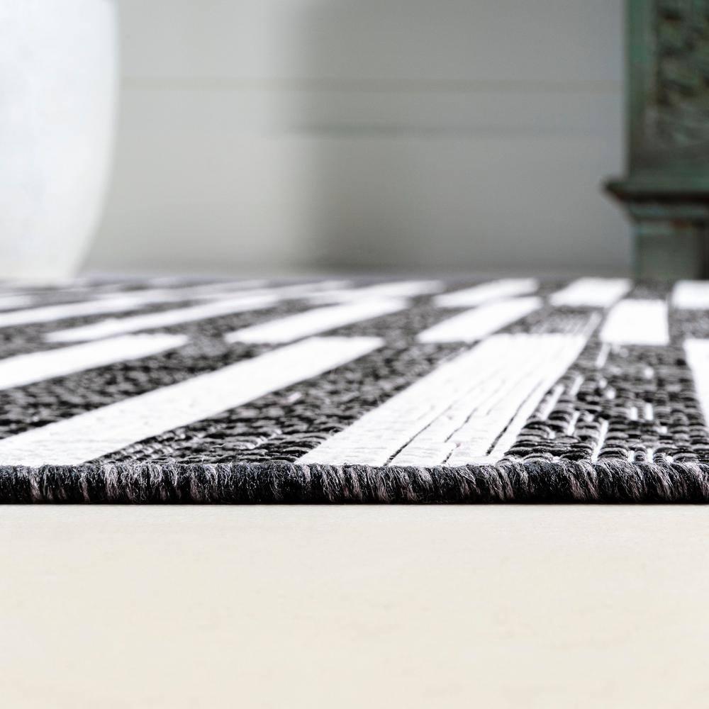 8'x10' Sukie Modern Offset Stripe Indoor/Outdoor Area Rug, Black/Ivory - JONATHAN Y