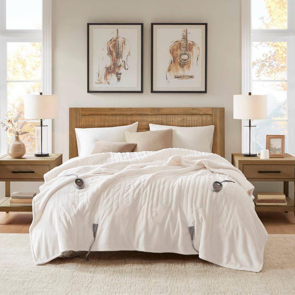 Woolrich Woolrich Heated Plush to Berber Ivory Blanket Queen