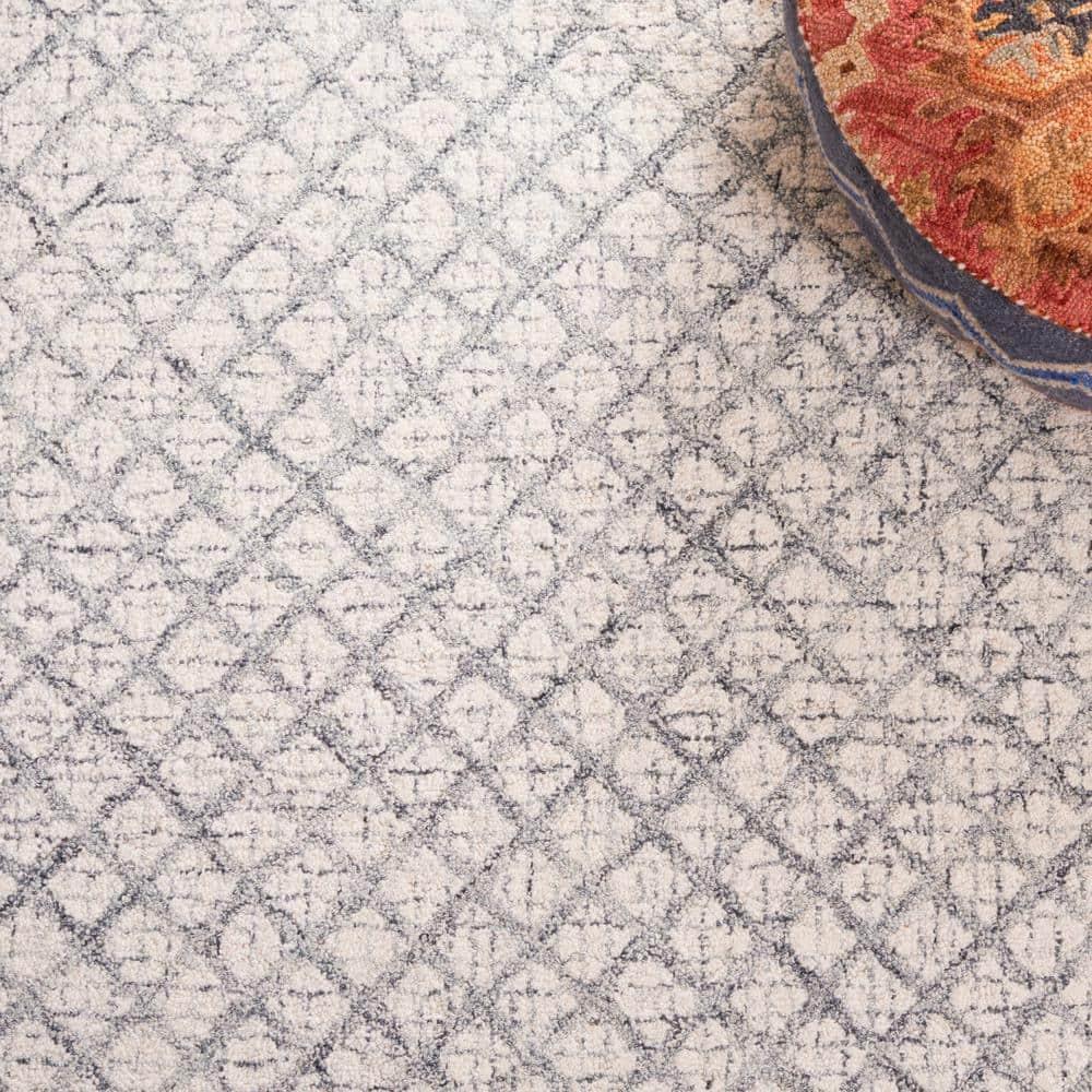 Abstract ABT203 Handmade Indoor Area Rug - Grey/Ivory - 5'x8' - Safavieh