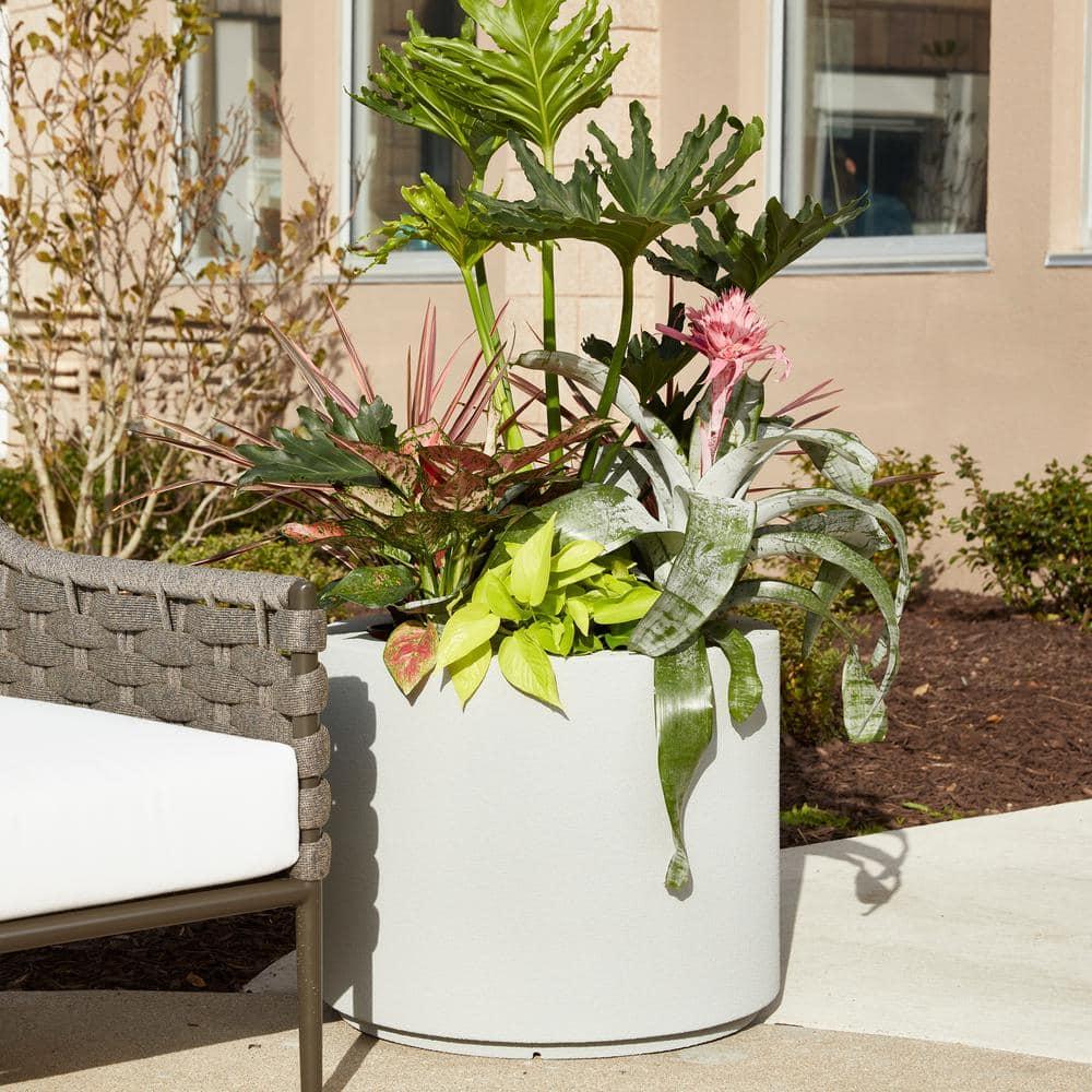 PolyStone Planters Round 19-in H x Brown Mixed/Composite Outdoor Planter