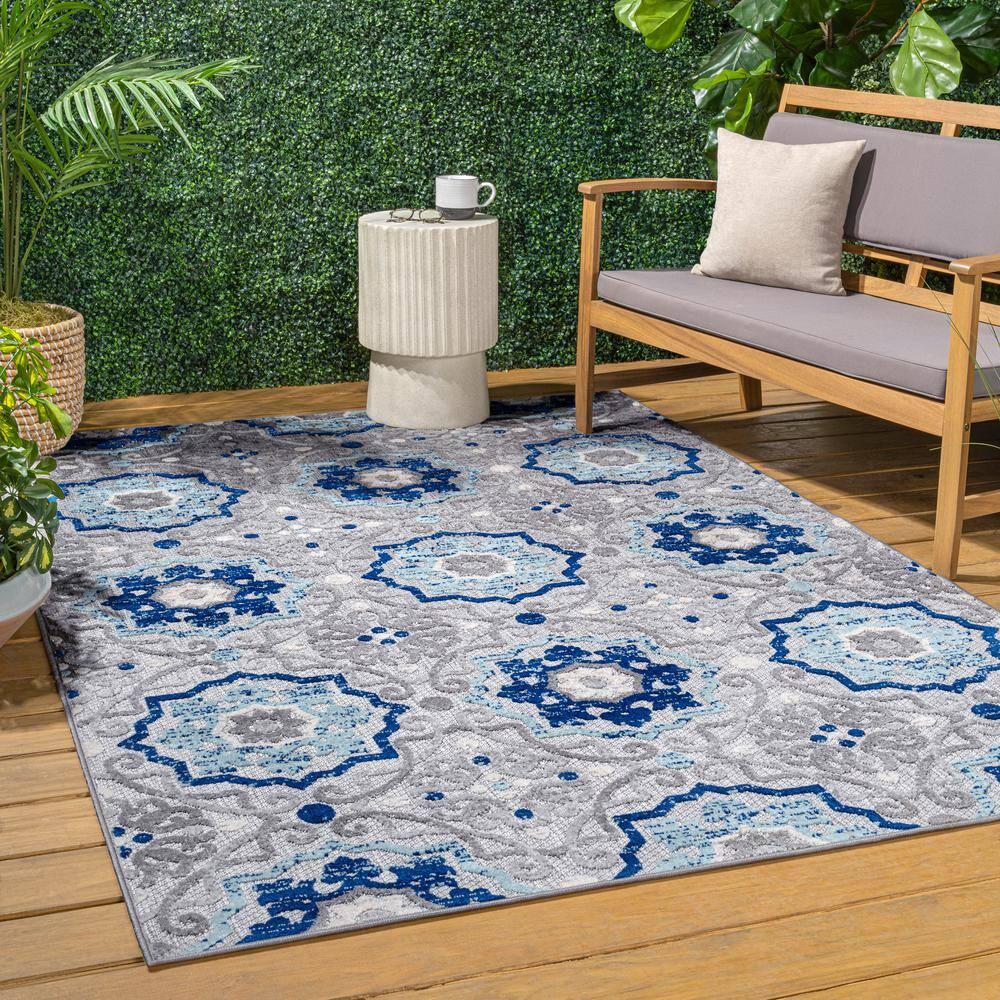 9'x 12' Mediterranean Medallion Indoor/Outdoor Area Rug, Blue/Gray - JONATHAN Y