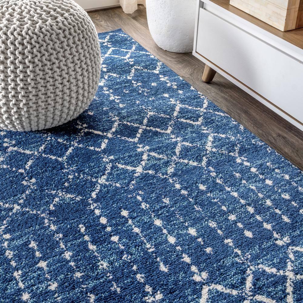 JONATHAN Y Moroccan HYPE Boho Vintage Diamond Blue/White 4 ft. x 6 ft. Area Rug