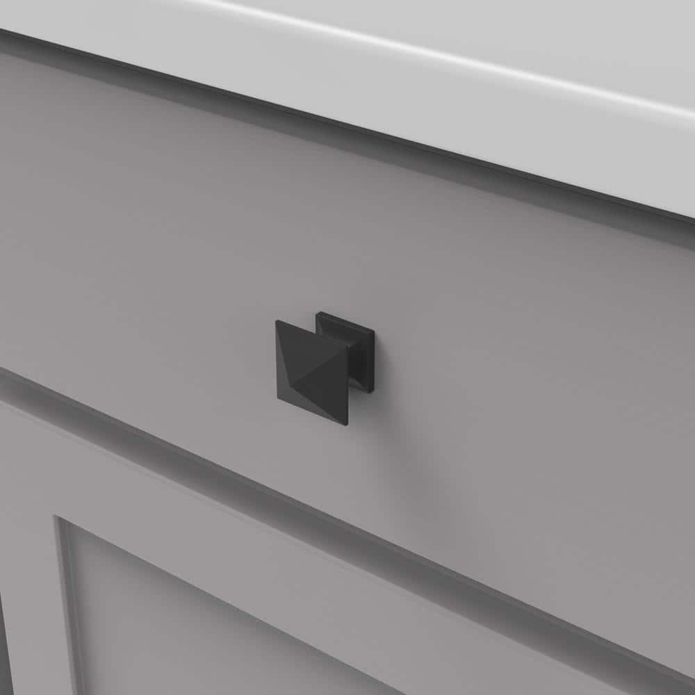 Studio Collection Knob