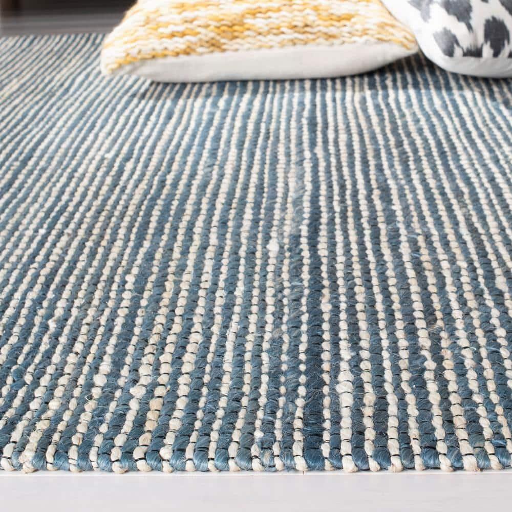 Marbella MRB303 Hand Loomed Indoor Area Rug - Blue/Ivory - 5'x8' - Safavieh