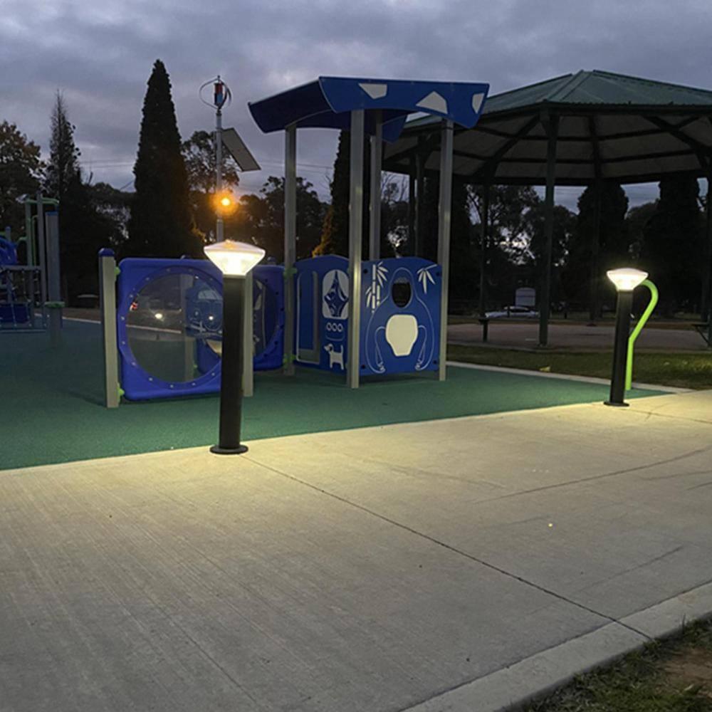 Beyond Solar Beyond Solar Outdoor LED Motion Sensor Pathway Light with Solar Panels