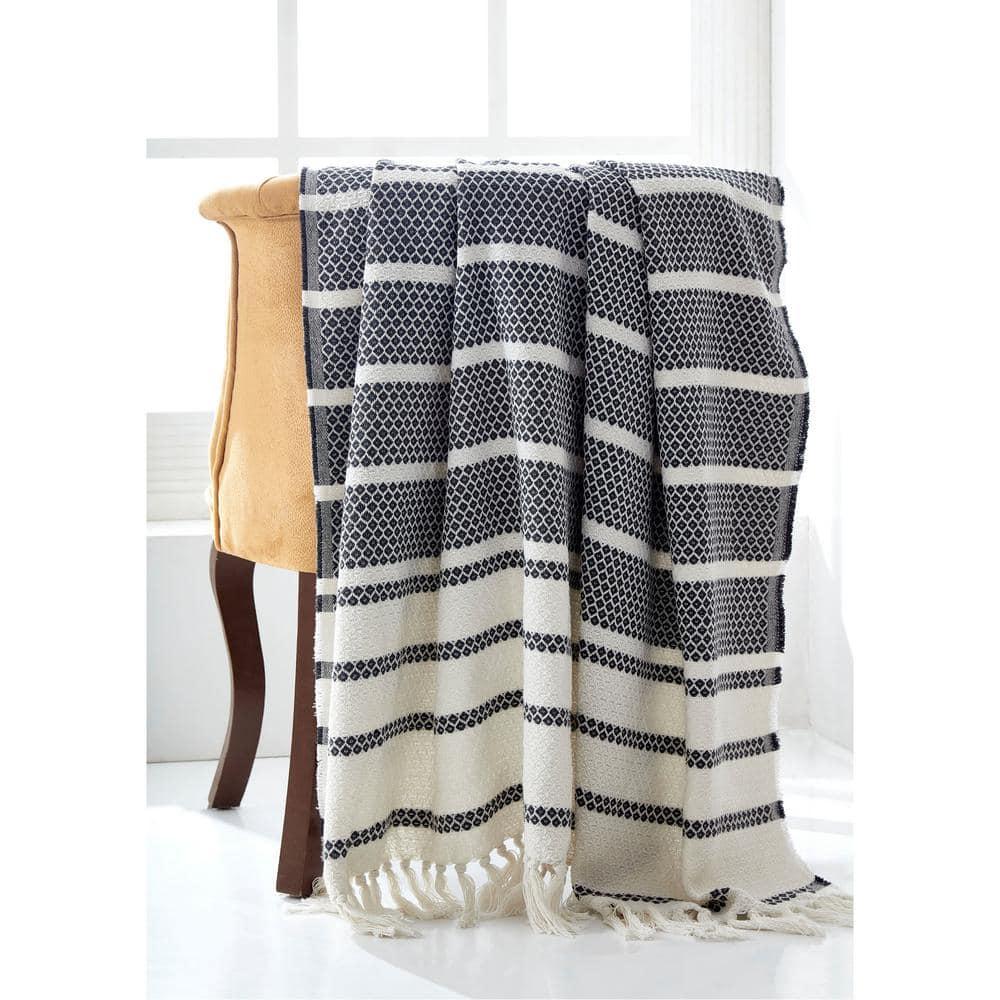 Modern Threads Edda Modern Cotton Throw