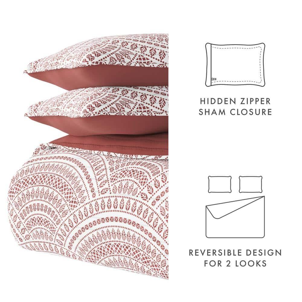 Noble Linens Terracotta 3 Piece Scallop Reversible Microfiber Quilt Set, Twin / Twin XL