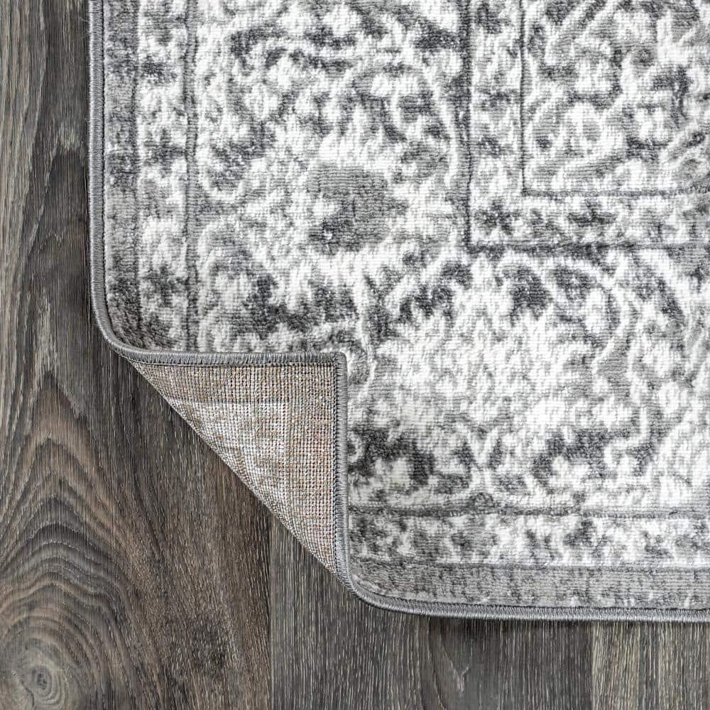 8'x10' Modern Persian Vintage Medallion Area Rug, Light Grey - JONATHAN Y