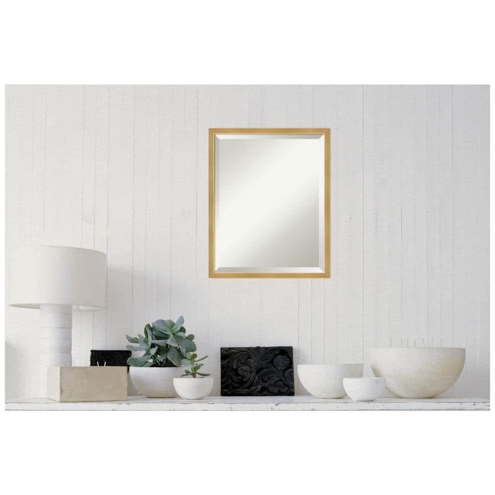 Amanti Art Espejo de Pared de Madera Biselada Dorada Pulida Svelte 21,5 x 17,5 Pulgadas.